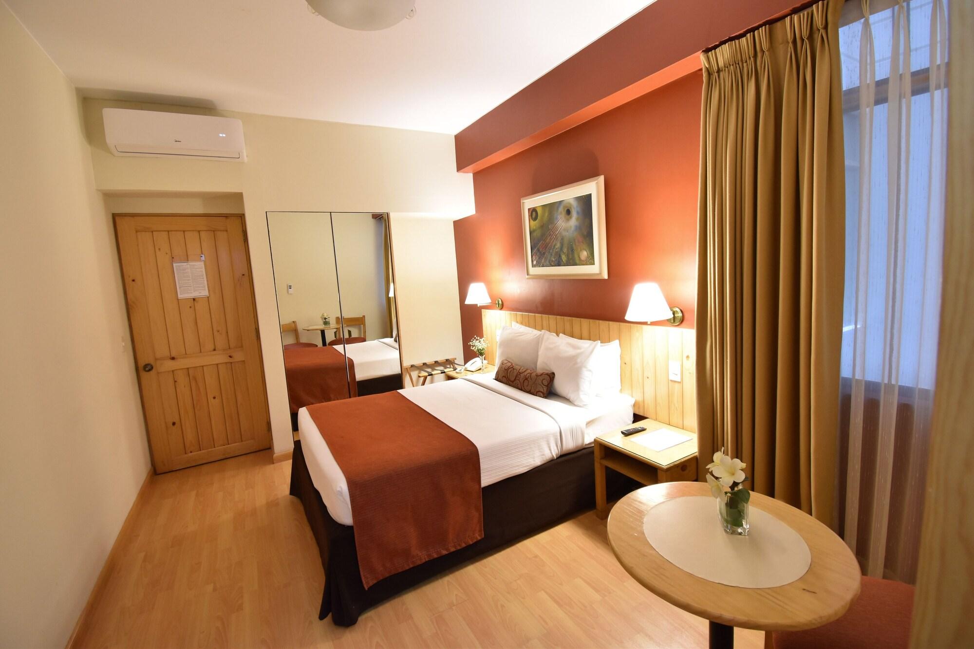 Qorianka Hotel Lima Extérieur photo