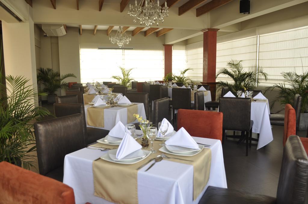 Qorianka Hotel Lima Extérieur photo